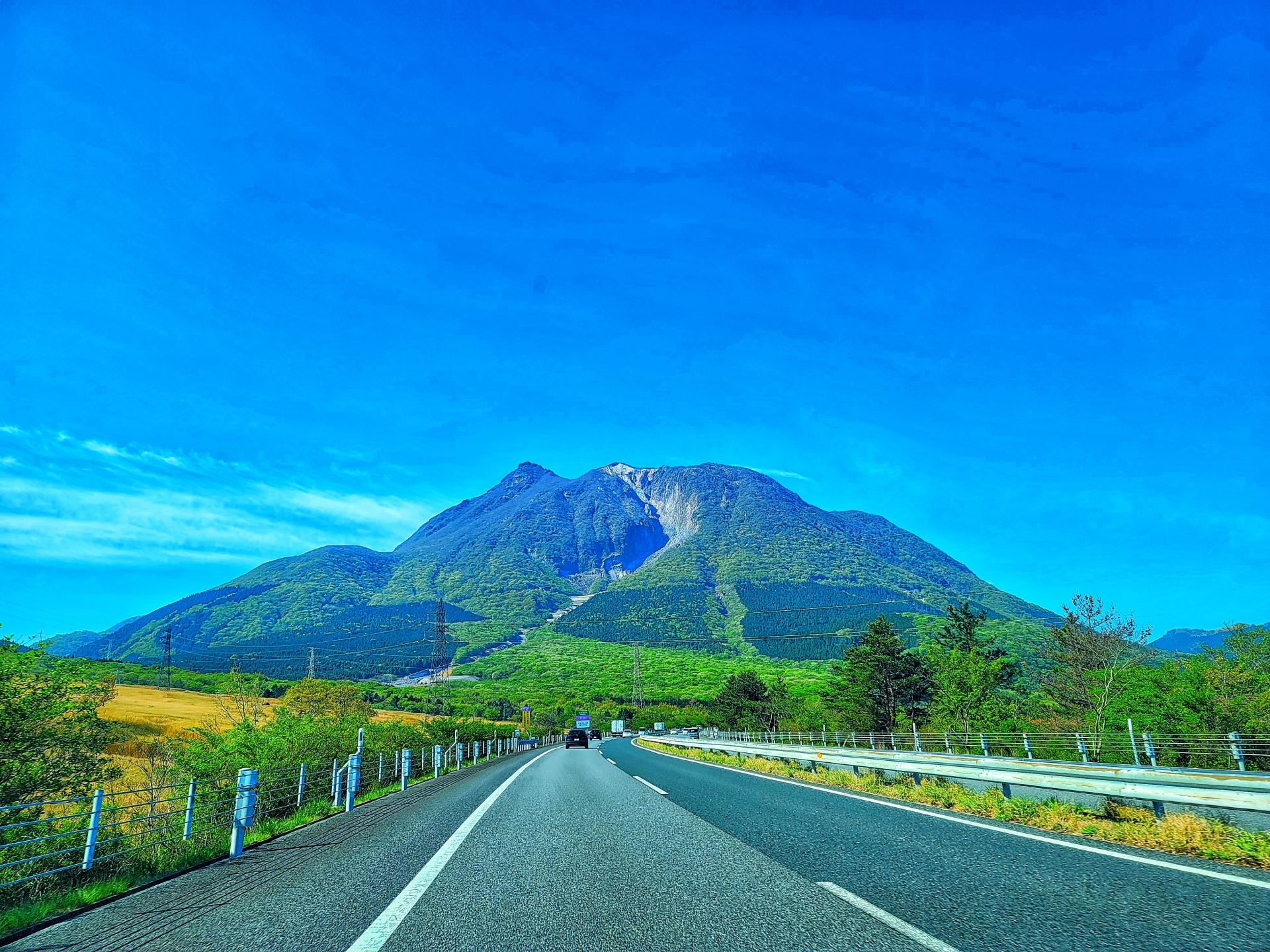 仕事なのに、少し旅気分。株式会社THの出張制度が“成長体験”になる理由